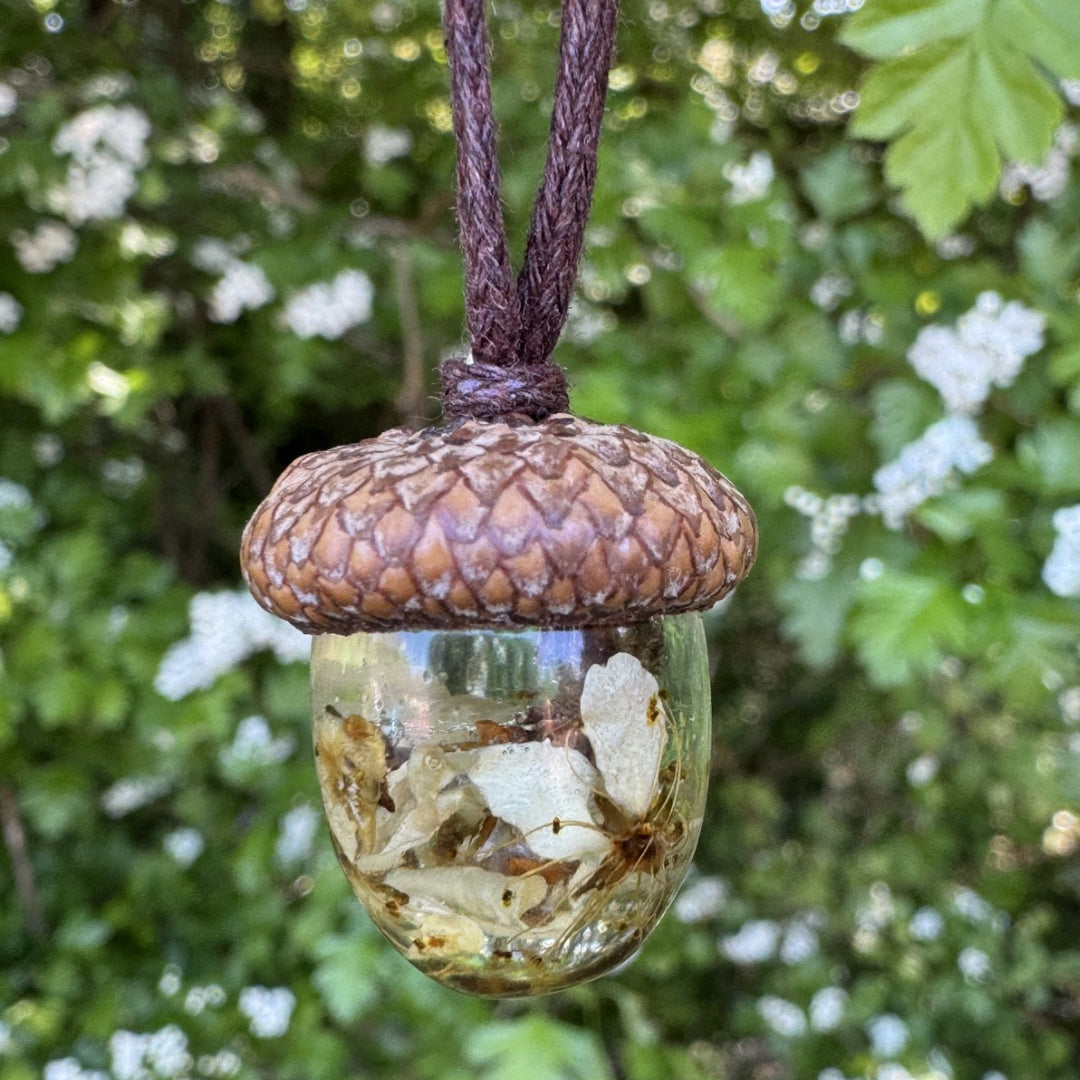 Blackthorn Terrarium Pendant