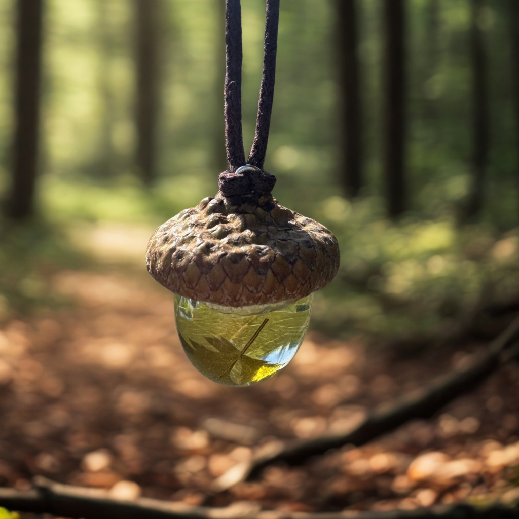 Rowan Terrarium Pendant